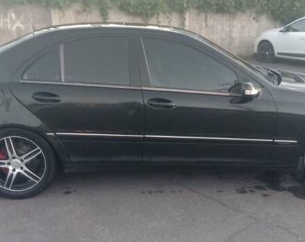 Чорний Мерседес Ц-Клас, об'ємом двигуна 2 л та пробігом 260 тис. км за 7200 $, фото 7 на Automoto.ua