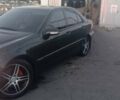 Чорний Мерседес Ц-Клас, об'ємом двигуна 2 л та пробігом 260 тис. км за 7200 $, фото 5 на Automoto.ua