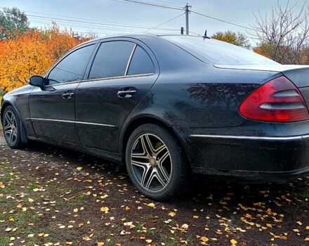 Черный Мерседес Ц-Класс, объемом двигателя 2.1 л и пробегом 412 тыс. км за 6600 $, фото 4 на Automoto.ua