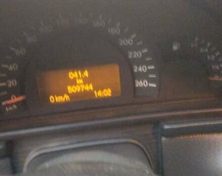 Чорний Мерседес Ц-Клас, об'ємом двигуна 2 л та пробігом 500 тис. км за 4500 $, фото 2 на Automoto.ua