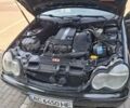 Черный Мерседес Ц-Класс, объемом двигателя 1.8 л и пробегом 294 тыс. км за 5700 $, фото 1 на Automoto.ua