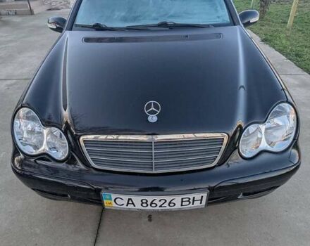 Чорний Мерседес Ц-Клас, об'ємом двигуна 2 л та пробігом 330 тис. км за 6000 $, фото 9 на Automoto.ua