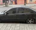 Черный Мерседес Ц-Класс, объемом двигателя 1.8 л и пробегом 372 тыс. км за 4200 $, фото 4 на Automoto.ua