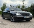 Черный Мерседес Ц-Класс, объемом двигателя 2 л и пробегом 270 тыс. км за 2850 $, фото 1 на Automoto.ua
