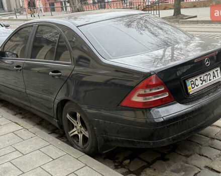 Черный Мерседес Ц-Класс, объемом двигателя 1.8 л и пробегом 372 тыс. км за 4200 $, фото 6 на Automoto.ua