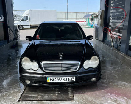 Чорний Мерседес Ц-Клас, об'ємом двигуна 2 л та пробігом 297 тис. км за 4500 $, фото 11 на Automoto.ua