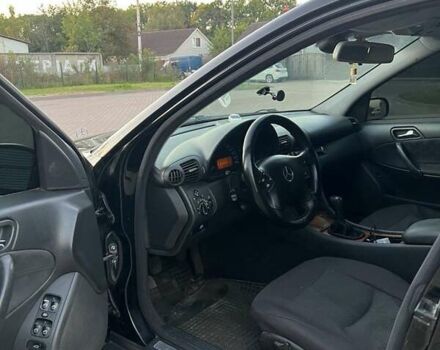 Мерседес Ц-Клас 2002 у Житомирі на Automoto.ua Чорний Мерседес Ц-Клас, об'ємом двигуна 1.8 л та пробігом 439 тис. км за 5200 $, фото 11 на Automoto.ua