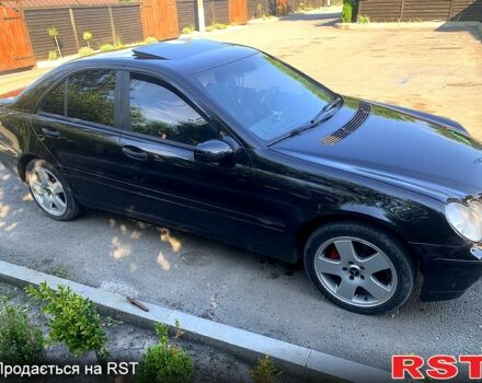 Черный Мерседес Ц-Класс, объемом двигателя 1.8 л и пробегом 240 тыс. км за 5500 $, фото 4 на Automoto.ua