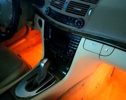 Черный Мерседес Ц-Класс, объемом двигателя 2.1 л и пробегом 412 тыс. км за 6600 $, фото 7 на Automoto.ua