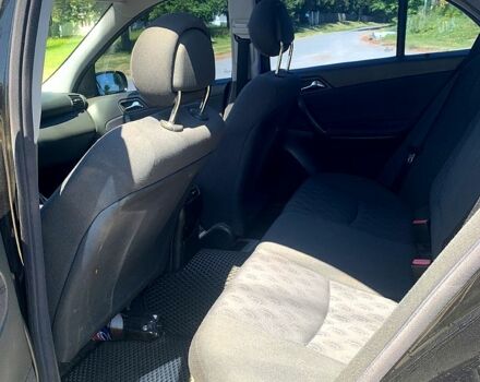 Черный Мерседес Ц-Класс, объемом двигателя 1.8 л и пробегом 240 тыс. км за 5500 $, фото 8 на Automoto.ua