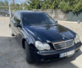 Чорний Мерседес Ц-Клас, об'ємом двигуна 2 л та пробігом 320 тис. км за 3700 $, фото 6 на Automoto.ua