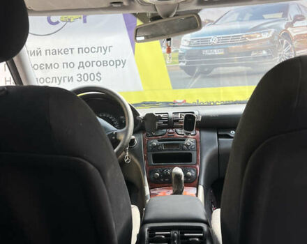 Чорний Мерседес Ц-Клас, об'ємом двигуна 2 л та пробігом 297 тис. км за 4500 $, фото 19 на Automoto.ua