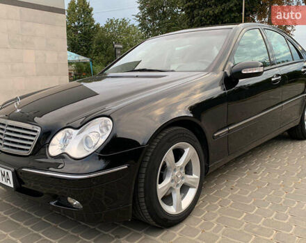 Чорний Мерседес Ц-Клас, об'ємом двигуна 1.8 л та пробігом 262 тис. км за 8000 $, фото 2 на Automoto.ua