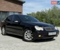 Черный Мерседес Ц-Класс, объемом двигателя 1.8 л и пробегом 280 тыс. км за 4550 $, фото 3 на Automoto.ua
