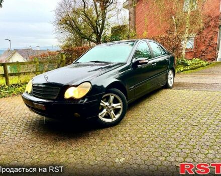 Чорний Мерседес Ц-Клас, об'ємом двигуна 1.8 л та пробігом 287 тис. км за 4300 $, фото 2 на Automoto.ua