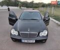 Чорний Мерседес Ц-Клас, об'ємом двигуна 1.8 л та пробігом 238 тис. км за 5500 $, фото 1 на Automoto.ua