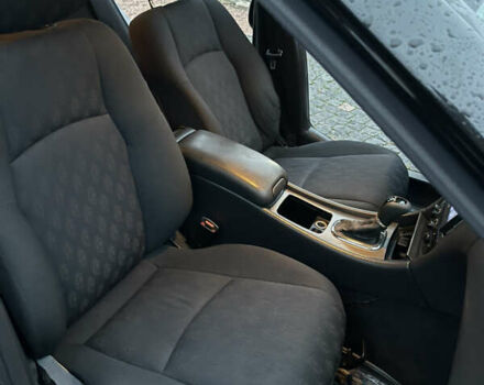 Черный Мерседес Ц-Класс, объемом двигателя 1.8 л и пробегом 251 тыс. км за 3900 $, фото 25 на Automoto.ua