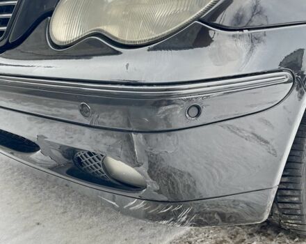 Черный Мерседес Ц-Класс, объемом двигателя 2.7 л и пробегом 283 тыс. км за 4500 $, фото 4 на Automoto.ua