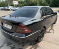 Черный Мерседес Ц-Класс, объемом двигателя 1.8 л и пробегом 200 тыс. км за 4800 $, фото 5 на Automoto.ua