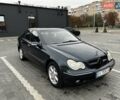 Черный Мерседес Ц-Класс, объемом двигателя 1.8 л и пробегом 313 тыс. км за 4700 $, фото 1 на Automoto.ua