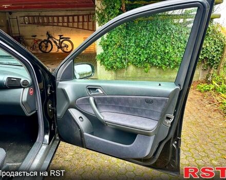 Чорний Мерседес Ц-Клас, об'ємом двигуна 1.8 л та пробігом 287 тис. км за 4300 $, фото 7 на Automoto.ua