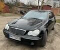 Черный Мерседес Ц-Класс, объемом двигателя 1.8 л и пробегом 239 тыс. км за 6600 $, фото 1 на Automoto.ua