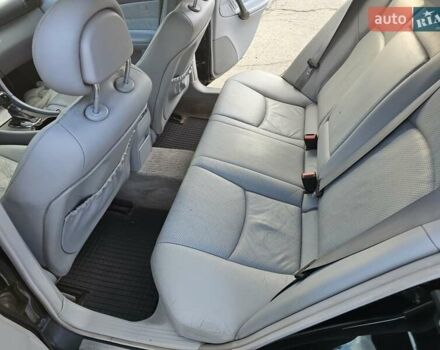 Черный Мерседес Ц-Класс, объемом двигателя 1.8 л и пробегом 338 тыс. км за 4500 $, фото 33 на Automoto.ua