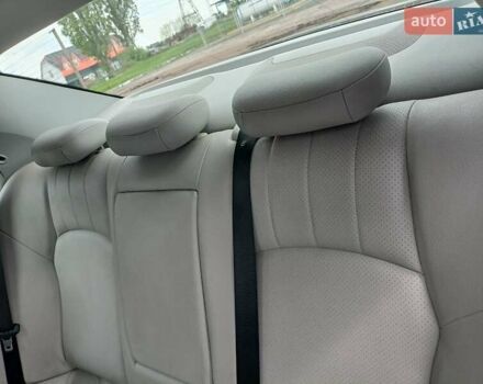 Черный Мерседес Ц-Класс, объемом двигателя 1.8 л и пробегом 288 тыс. км за 5000 $, фото 17 на Automoto.ua