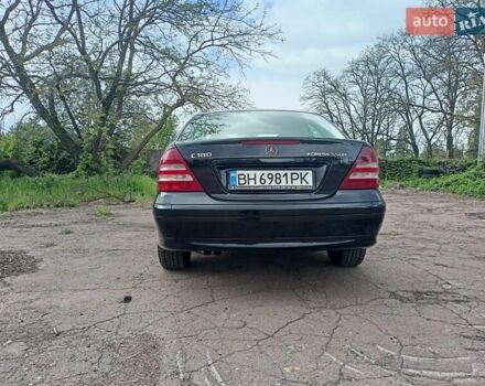 Черный Мерседес Ц-Класс, объемом двигателя 1.8 л и пробегом 288 тыс. км за 5000 $, фото 31 на Automoto.ua