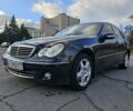 Черный Мерседес Ц-Класс, объемом двигателя 1.8 л и пробегом 338 тыс. км за 4500 $, фото 1 на Automoto.ua