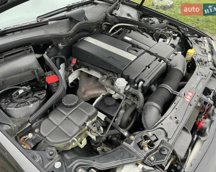 Чорний Мерседес Ц-Клас, об'ємом двигуна 1.8 л та пробігом 353 тис. км за 5999 $, фото 26 на Automoto.ua