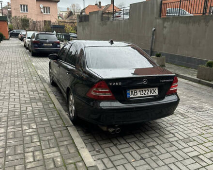 Черный Мерседес Ц-Класс, объемом двигателя 1.8 л и пробегом 280 тыс. км за 5700 $, фото 2 на Automoto.ua