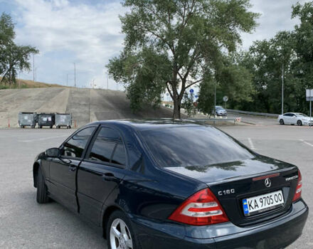 Мерседес Ц-Класс 2004 в Киеве на Automoto.ua Черный Мерседес Ц-Класс, объемом двигателя 1.8 л и пробегом 195 тыс. км за 6600 $, фото 6 на Automoto.ua