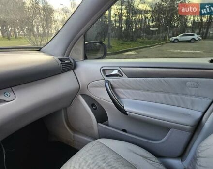 Черный Мерседес Ц-Класс, объемом двигателя 1.8 л и пробегом 338 тыс. км за 4500 $, фото 32 на Automoto.ua