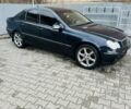 Чорний Мерседес Ц-Клас, об'ємом двигуна 1.8 л та пробігом 320 тис. км за 4700 $, фото 2 на Automoto.ua
