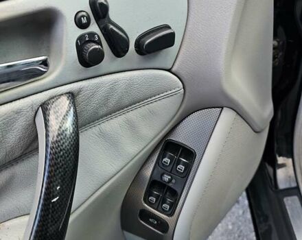 Черный Мерседес Ц-Класс, объемом двигателя 1.8 л и пробегом 338 тыс. км за 4500 $, фото 26 на Automoto.ua