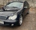 Чорний Мерседес Ц-Клас, об'ємом двигуна 1.8 л та пробігом 280 тис. км за 5200 $, фото 1 на Automoto.ua