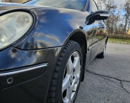 Черный Мерседес Ц-Класс, объемом двигателя 1.8 л и пробегом 338 тыс. км за 4500 $, фото 3 на Automoto.ua