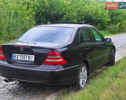 Черный Мерседес Ц-Класс, объемом двигателя 1.8 л и пробегом 307 тыс. км за 6800 $, фото 5 на Automoto.ua