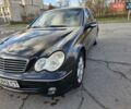 Черный Мерседес Ц-Класс, объемом двигателя 1.8 л и пробегом 338 тыс. км за 4500 $, фото 4 на Automoto.ua