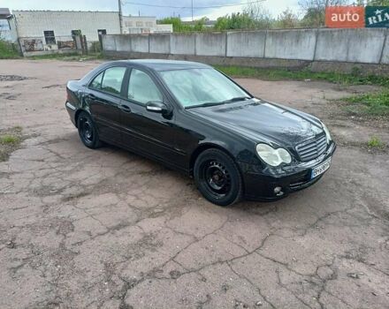 Черный Мерседес Ц-Класс, объемом двигателя 1.8 л и пробегом 288 тыс. км за 5000 $, фото 23 на Automoto.ua