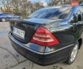Черный Мерседес Ц-Класс, объемом двигателя 1.8 л и пробегом 338 тыс. км за 4500 $, фото 16 на Automoto.ua