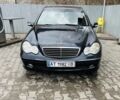 Чорний Мерседес Ц-Клас, об'ємом двигуна 1.8 л та пробігом 320 тис. км за 4700 $, фото 1 на Automoto.ua