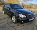 Черный Мерседес Ц-Класс, объемом двигателя 1.8 л и пробегом 338 тыс. км за 4500 $, фото 9 на Automoto.ua