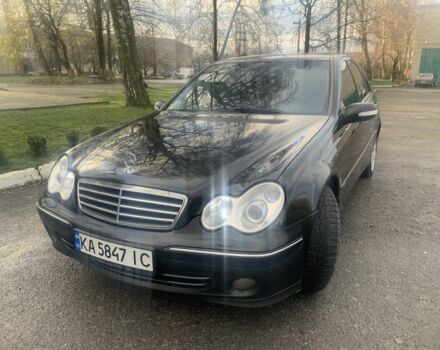 Чорний Мерседес Ц-Клас, об'ємом двигуна 1.7 л та пробігом 312 тис. км за 5500 $, фото 1 на Automoto.ua