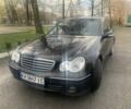 Чорний Мерседес Ц-Клас, об'ємом двигуна 1.7 л та пробігом 312 тис. км за 5500 $, фото 1 на Automoto.ua