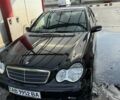 Черный Мерседес Ц-Класс, объемом двигателя 1.8 л и пробегом 173 тыс. км за 6700 $, фото 4 на Automoto.ua