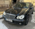 Чорний Мерседес Ц-Клас, об'ємом двигуна 2.6 л та пробігом 3 тис. км за 8500 $, фото 1 на Automoto.ua