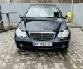Чорний Мерседес Ц-Клас, об'ємом двигуна 1.8 л та пробігом 320 тис. км за 4700 $, фото 1 на Automoto.ua