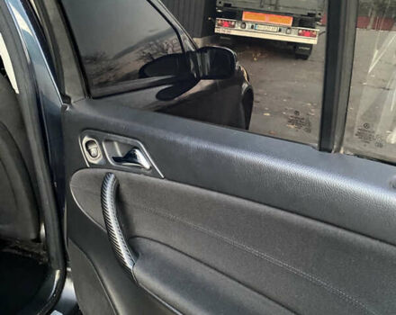 Мерседес Ц-Класс 2004 в Балте на Automoto.ua Черный Мерседес Ц-Класс, объемом двигателя 1.8 л и пробегом 302 тыс. км за 6100 $, фото 6 на Automoto.ua